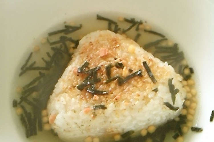 焼きおにぎり お茶漬けの素で レシピ 作り方 By Riiyanｓ クックパッド 簡単おいしいみんなのレシピが350万品