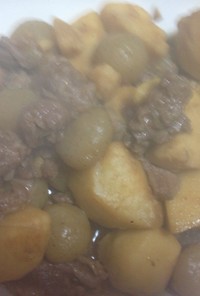 スジ肉と里芋の煮物