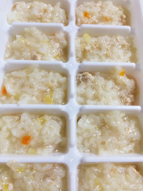 簡単離乳食中期〜 鶏と野菜の炊き込みご飯