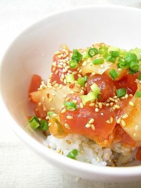 ご飯がススム♪マグロキムチ丼