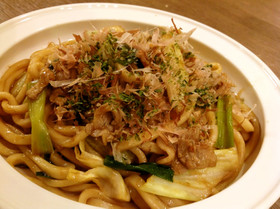 簡単☆こってり美味しいソース味の焼うどん