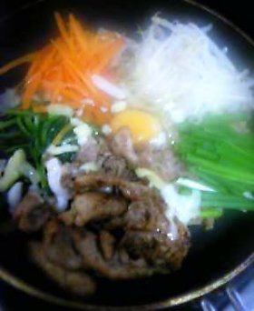 肉味噌炒飯で☆鍋ビビンパ☆