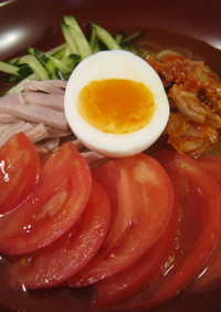 トマトたっぷり冷やし中華風韓国冷麺
