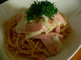 大根と魚肉ソーセージの冷製パスタ