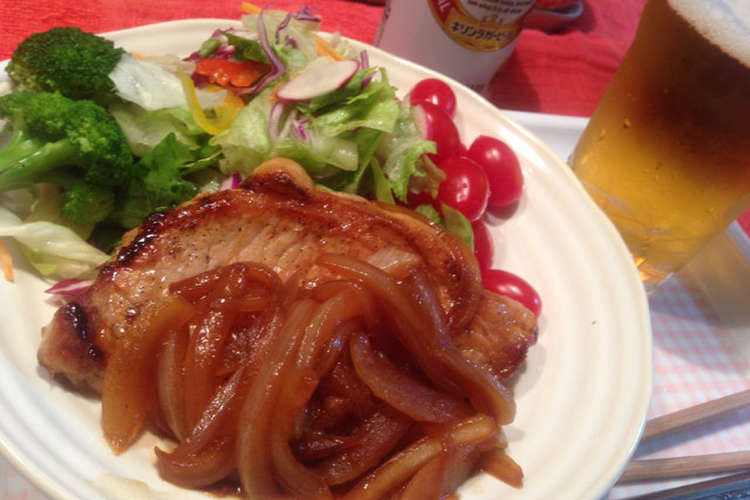 トンテキの新玉ねぎポン酢ソース レシピ 作り方 By Benny Chan クックパッド 簡単おいしいみんなのレシピが365万品