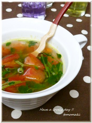 ウェイパーで✩豆苗とトマトのスープの画像