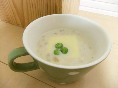 マイタケのスープの写真