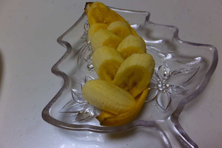 バナナボート カフェ風の切り方 盛り付け レシピ 作り方 By Pokoぽん 彡 クックパッド 簡単おいしいみんなのレシピが356万品