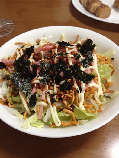 簡単〜❗️もんじゃ焼き風サラダの写真