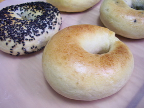 おかゆパンでベーグル♪伊東家の3分パン