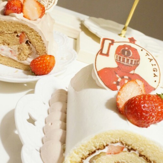 ｽｲｽﾛｰﾙで豪華ロールケーキ レシピ 作り方 By Nocchi3 クックパッド 簡単おいしいみんなのレシピが355万品