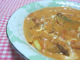 牛肉のトマトクリームシチュー