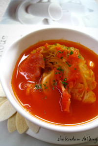 キャベツとトマトのスープ
