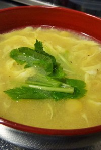 ふわふわ卵の中華コーンスープ