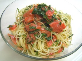 爽やか♪スモークサーモンと大葉のパスタ