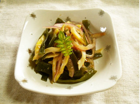茎わかめ、破竹、紫玉ねぎの和え物