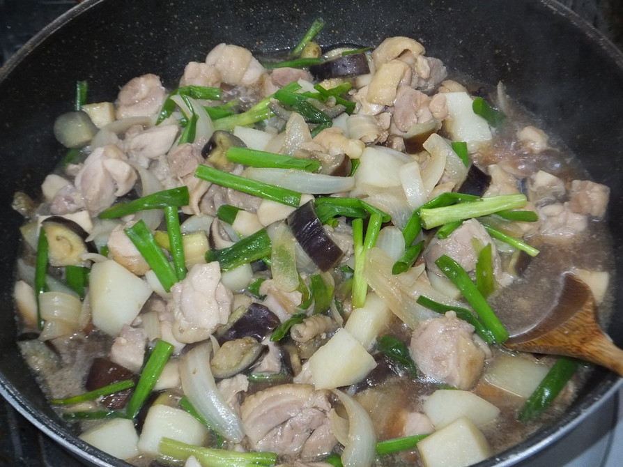 鶏肉とワケギとナスで炒め物・和風味の画像