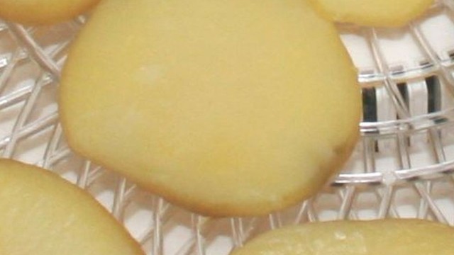 もっちり 食品乾燥機で干し芋風ジャガイモ レシピ 作り方 By ウミダスジャパン クックパッド