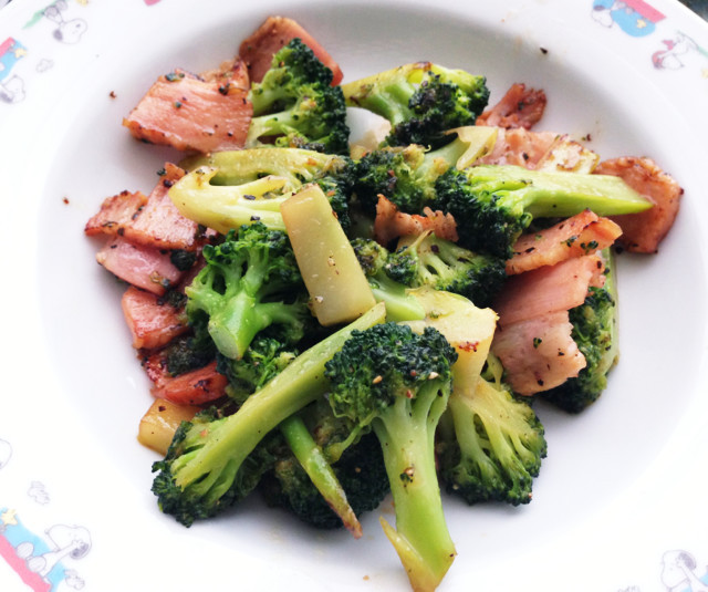 ブロッコリーベーコンサラダのレシピ