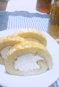 メープル＆ラムのスフレロールケーキ