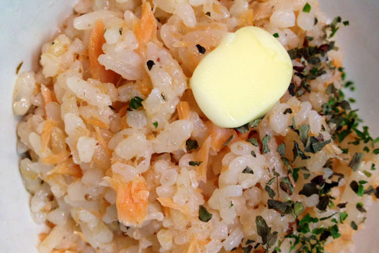 バターとバジルを使った鮭の混ぜご飯 レシピ 作り方 By Shun1965 クックパッド 簡単おいしいみんなのレシピが357万品