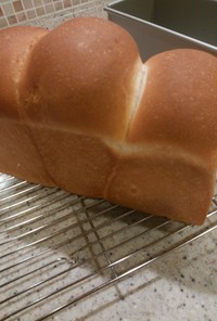 スリム食パン型で♪金食パン