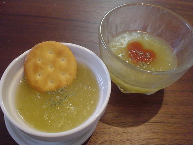 スイカのスープ2種の写真