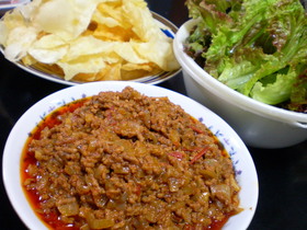 挽き肉のレタス包み.☆.。.:*・゚