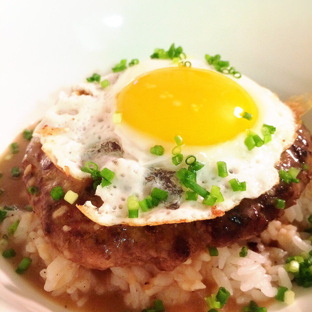 ハワイごはん 本格グレイビーロコモコ レシピ 作り方 By Ewayuri クックパッド