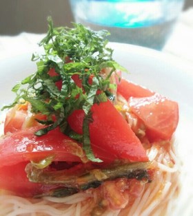 クセになる★トマトキムチそうめん