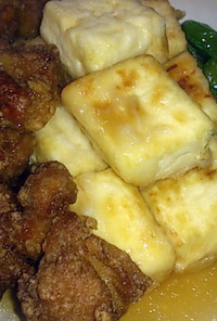 お惣菜鶏の唐揚げで揚げ出し豆腐。
