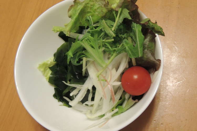 暑い日の定番 簡単わかめサラダ レシピ 作り方 By りんご華 1219 クックパッド