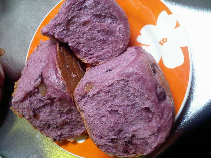 炊飯器de紫芋の甘納豆入りのパンの画像