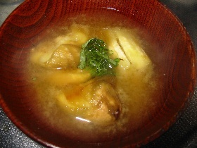味噌汁の具*熱いけど焼きなす