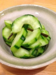美味♡摘果メロンのお漬物(小さなメロン)の写真