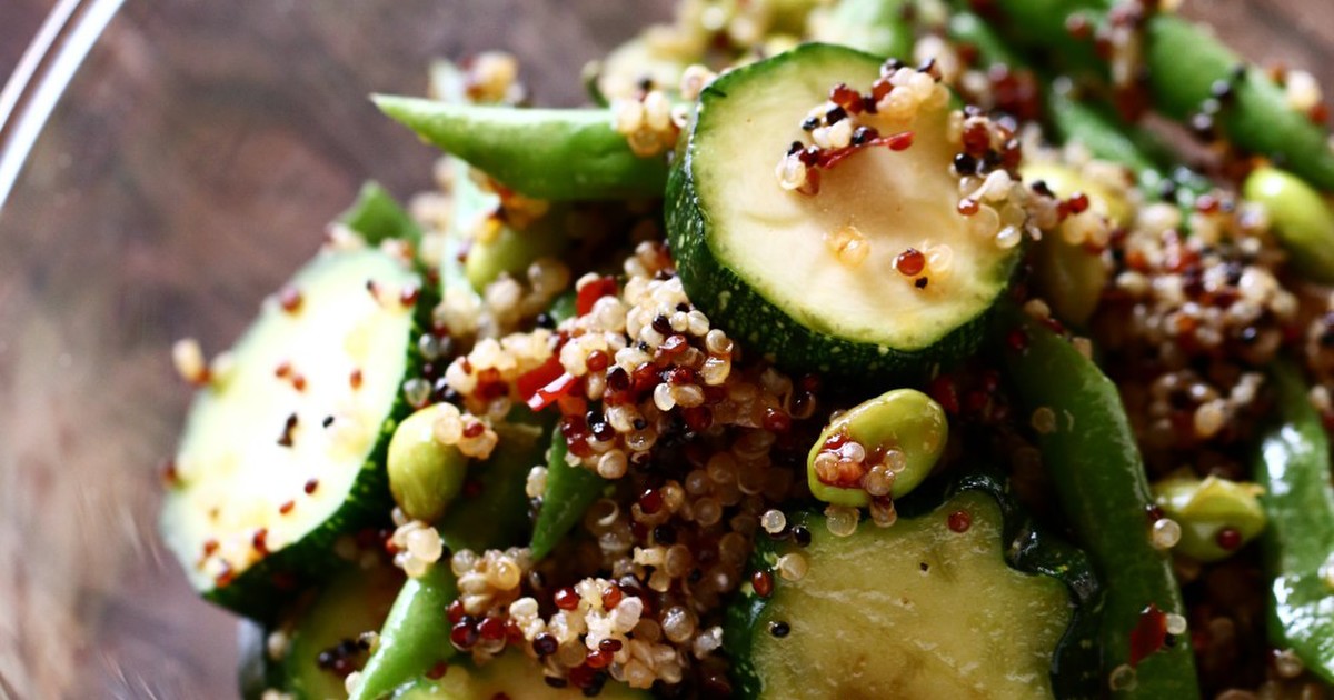 ピリッとしたキヌアサラダのレシピ