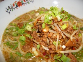 パスタ坦々麺