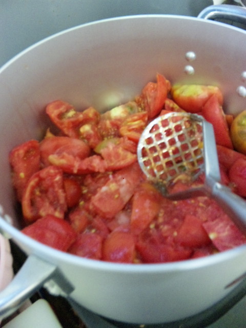 完熟トマトでトマトジュースの画像