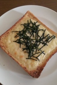 簡単海苔チーズツナマヨトースト
