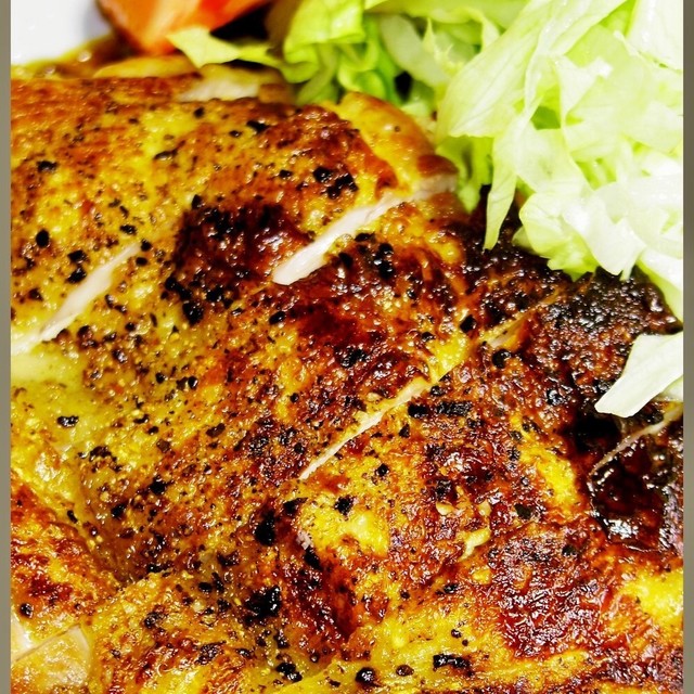 皮パリパリッ 鶏もも肉ステーキの焼き方 レシピ 作り方 By しるびー１９７８ クックパッド 簡単おいしいみんなのレシピが356万品