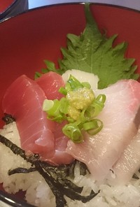 ぱぱっとミニ海鮮丼