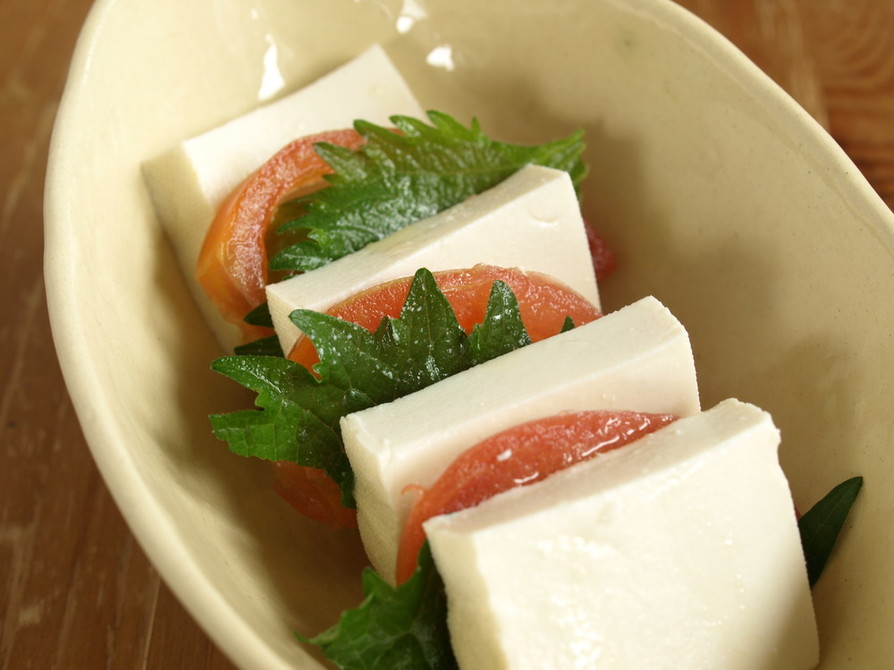 豆腐とトマトのカプレーゼの画像