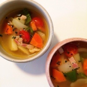 夏の朝ごはん ミニトマト入り野菜スープの画像