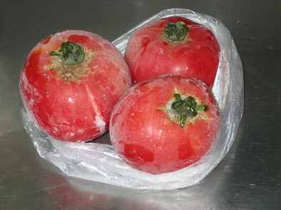 冷凍完熟トマトの写真