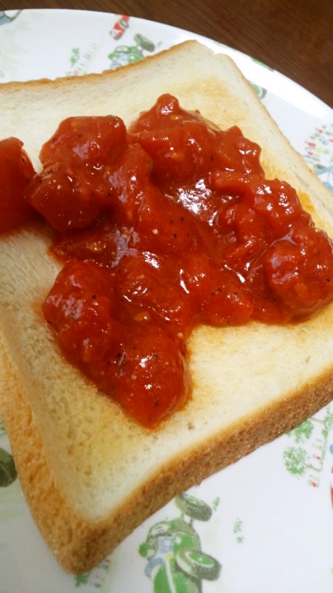 朝食にも手抜きトマトソースホールトマト缶の画像