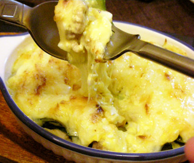 ズッキーニとマヨ玉の濃厚味チーズグラタンの写真