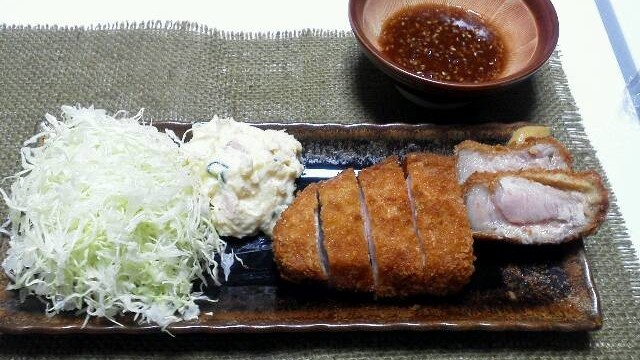 ジューシー極厚トンカツ レシピ 作り方 By きのこや クックパッド 簡単おいしいみんなのレシピが355万品