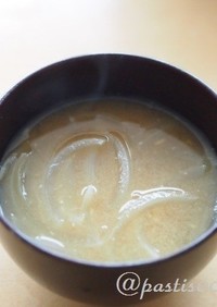 【おみそ汁】玉ねぎのお味噌汁