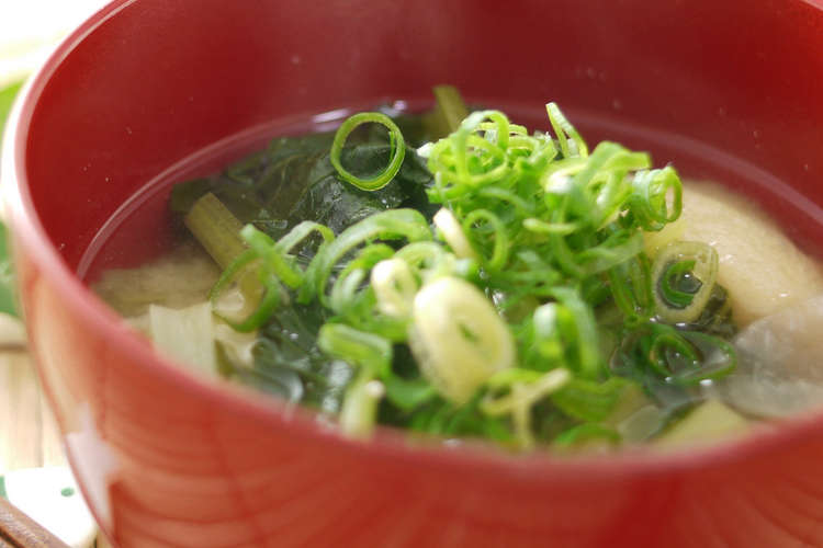 小松菜と玉ねぎの味噌汁 レシピ 作り方 By Milk Crown クックパッド