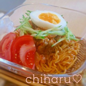 混ぜるだけ♥豚キムチ乗っけ♥本格ビビン麺